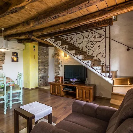 Villa Maria