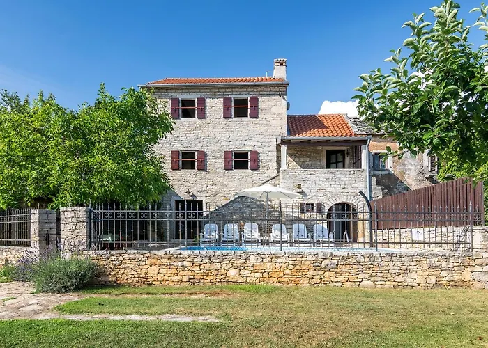 Villa Maria